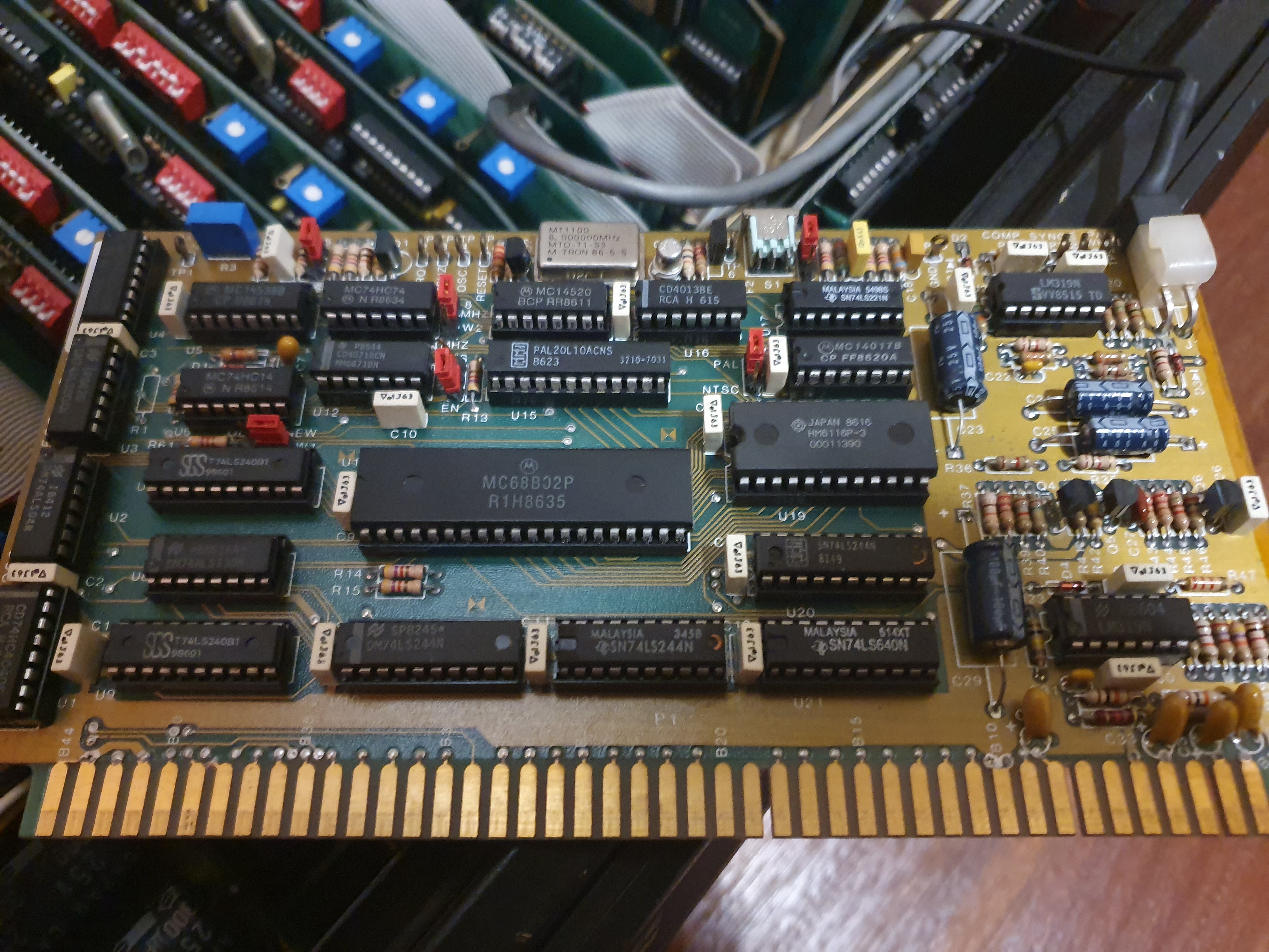 ECS-200
